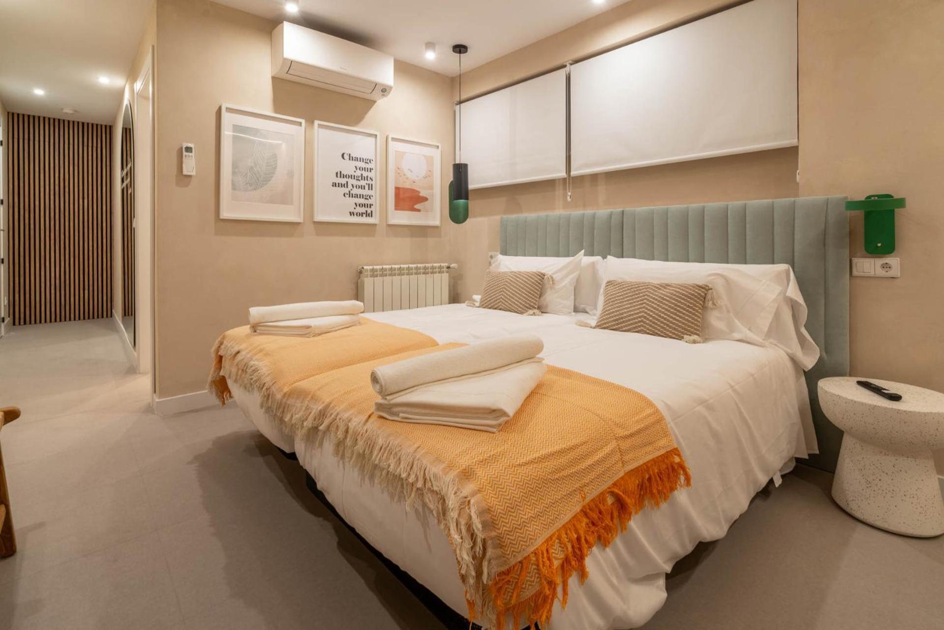 Wow Apartamentos บายาโดลิด ภายนอก รูปภาพ